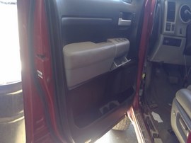 2008 TOYOTA TUNDRA, BURGUNDY, LIMITED MODEL, CREW CAB, 5.7L, AT, 4WD. Z26419

